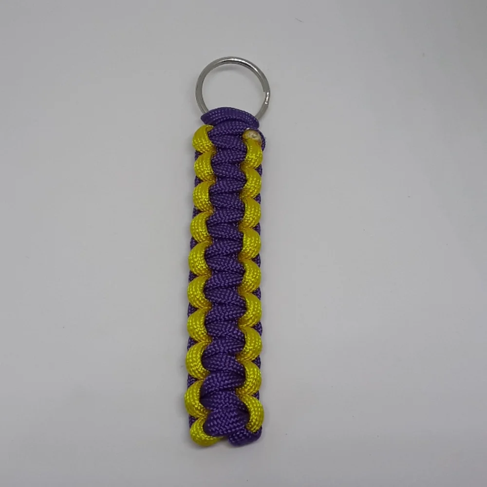 paracord keychain
